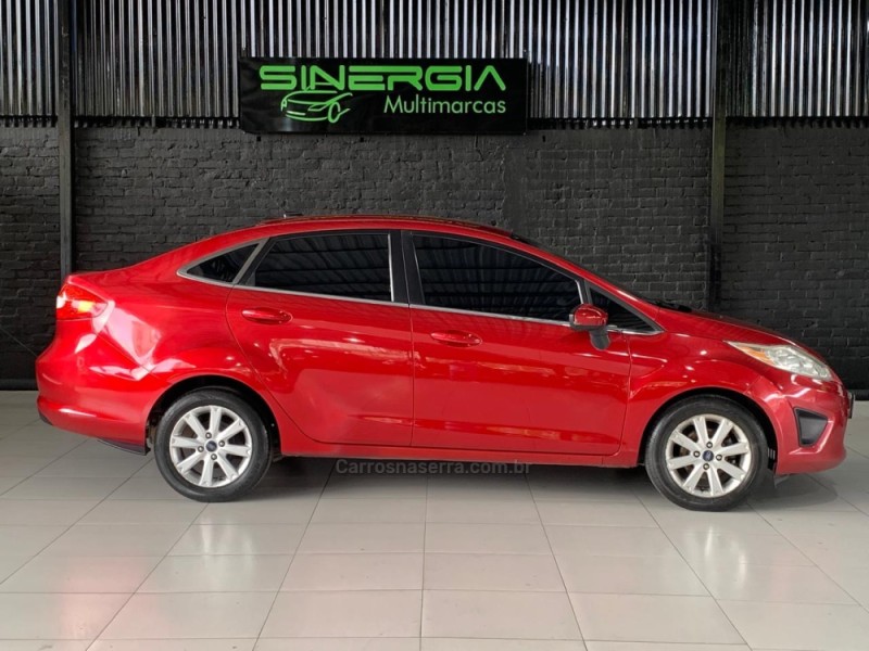 FIESTA 1.6 SE SEDAN 16V FLEX 4P MANUAL - 2012 - CAXIAS DO SUL