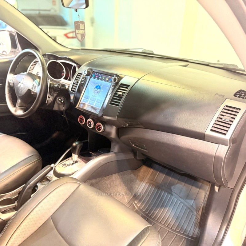 OUTLANDER 2.0 16V GASOLINA 4P AUTOMÁTICO - 2012 - NOVO HAMBURGO