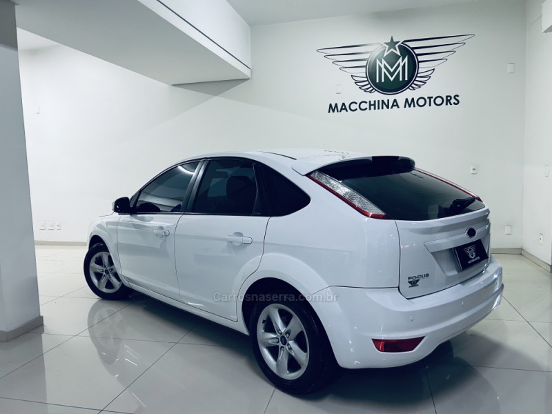 FOCUS 1.6 GLX 8V FLEX 4P MANUAL - 2013 - CAXIAS DO SUL