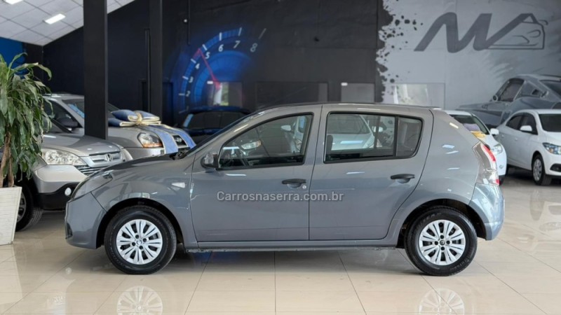 SANDERO 1.0 EXPRESSION 16V FLEX 4P MANUAL - 2014 - ESTâNCIA VELHA