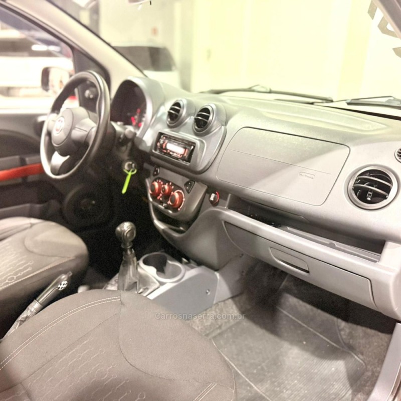 UNO 1.4 SPORTING 8V FLEX 4P MANUAL - 2013 - NOVO HAMBURGO