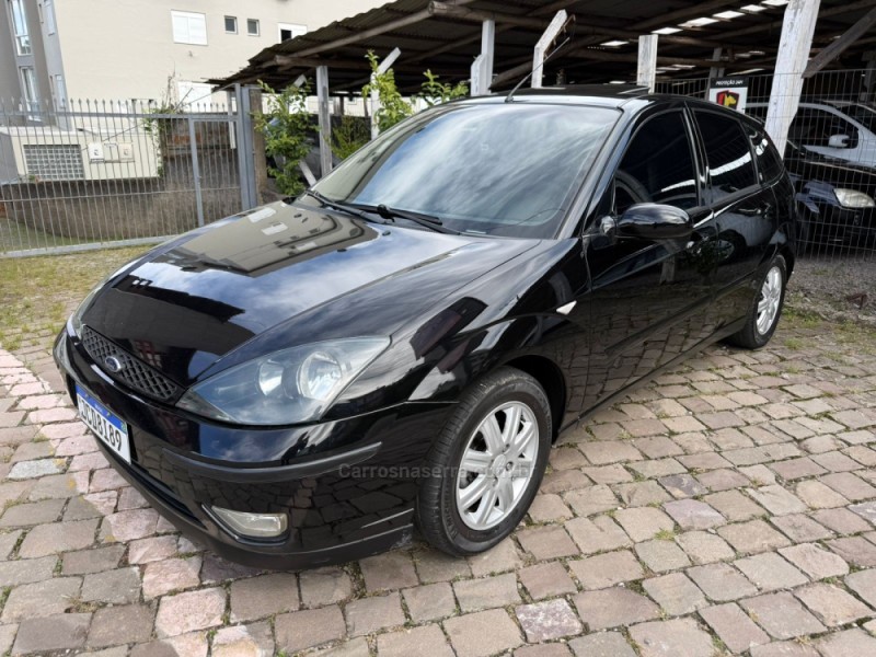 focus 2.0 ghia 16v gasolina 4p manual 2006 farroupilha