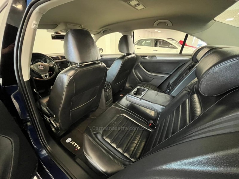 JETTA 2.0 TSI HIGHLINE 200CV GASOLINA 4P TIPTRONIC - 2011 - BENTO GONçALVES