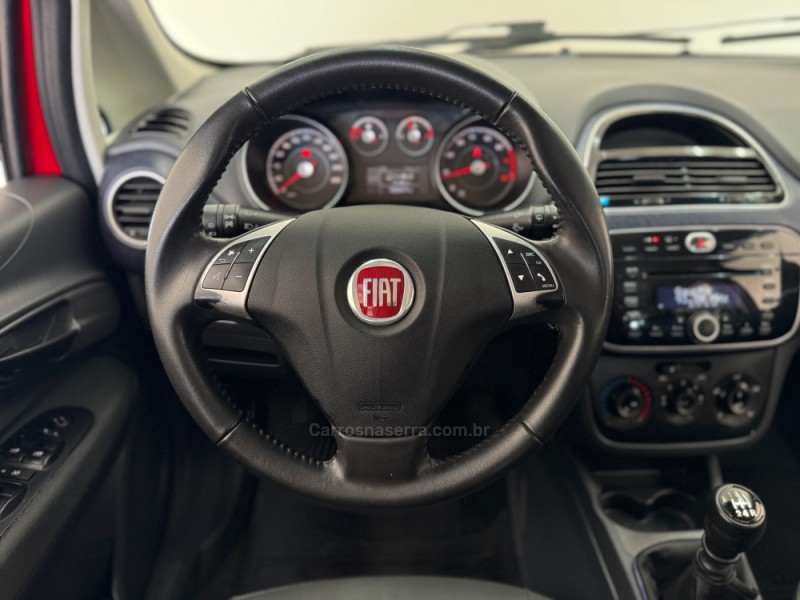 PUNTO 1.4 ATTRACTIVE 8V FLEX 4P MANUAL - 2015 - CARLOS BARBOSA