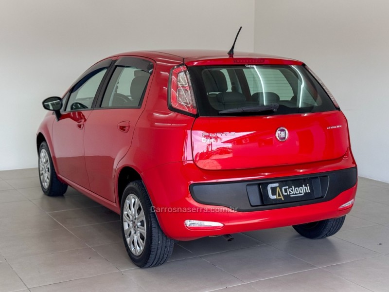 PUNTO 1.4 ATTRACTIVE 8V FLEX 4P MANUAL - 2015 - CARLOS BARBOSA