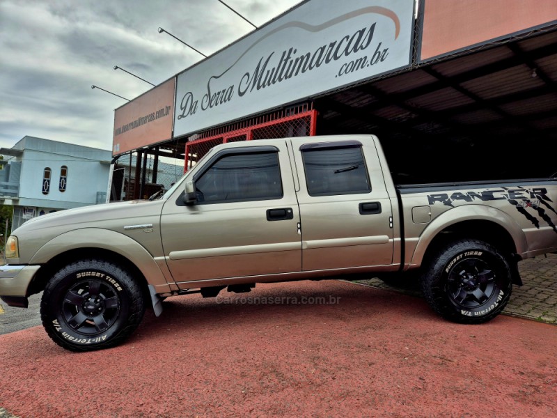 RANGER 2.8 XLT 4X4 CD 8V TURBO INTERCOOLER DIESEL 4P MANUAL - 2005 - FARROUPILHA