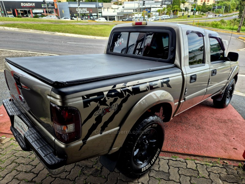 RANGER 2.8 XLT 4X4 CD 8V TURBO INTERCOOLER DIESEL 4P MANUAL - 2005 - FARROUPILHA