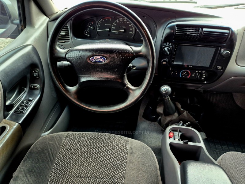 RANGER 2.8 XLT 4X4 CD 8V TURBO INTERCOOLER DIESEL 4P MANUAL - 2005 - FARROUPILHA