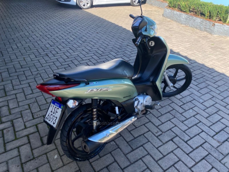 BIZ 125 ES - 2011 - CANELA