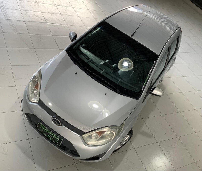 FIESTA 1.6 ROCAM HATCH 8V FLEX 4P MANUAL - 2014 - CAXIAS DO SUL