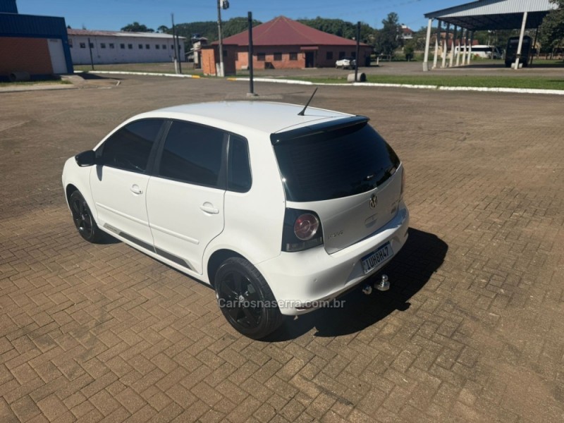 POLO 1.6 MI SPORTLINE 8V FLEX 4P MANUAL - 2014 - BROCHIER