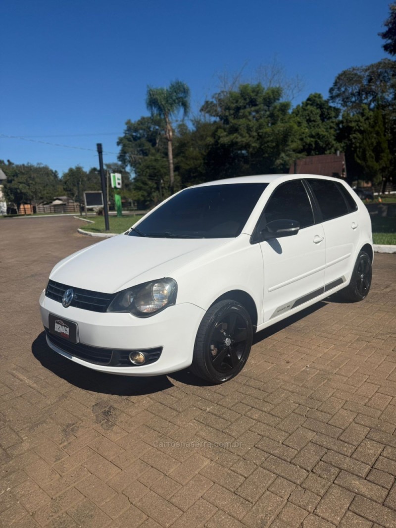 POLO 1.6 MI SPORTLINE 8V FLEX 4P MANUAL - 2014 - BROCHIER