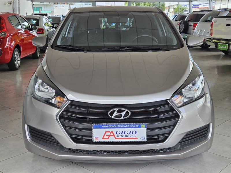 HB20 1.6 COMFORT PLUS 16V FLEX 4P MANUAL - 2017 - TAPEJARA