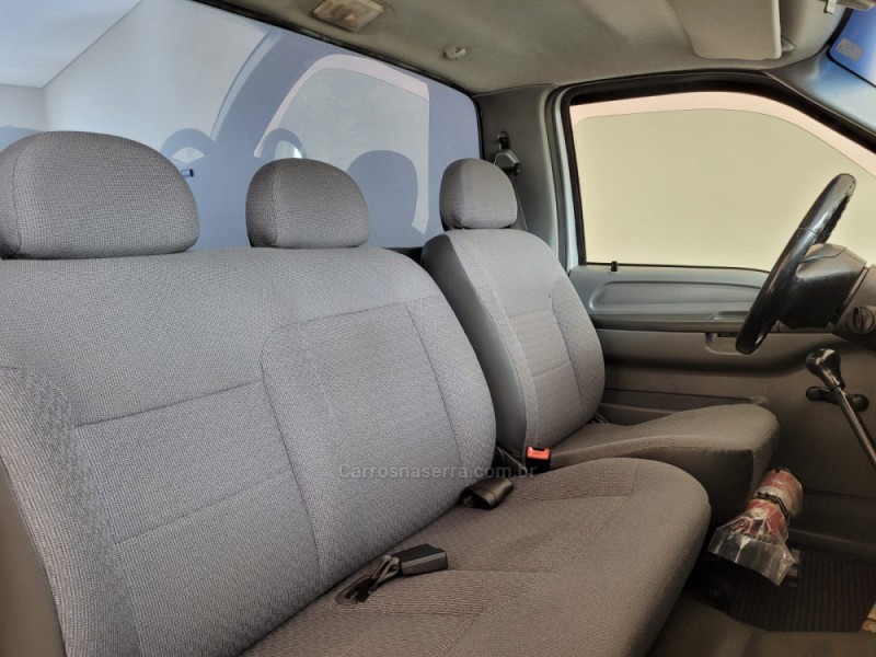 F-250 4.2 XL 4X2 CS TURBO INTERCOOLER DIESEL 2P MANUAL - 2003 - CANELA