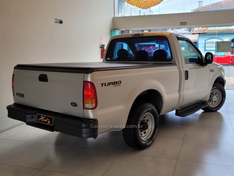 F-250 4.2 XL 4X2 CS TURBO INTERCOOLER DIESEL 2P MANUAL - 2003 - CANELA