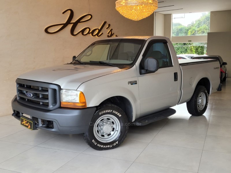 F-250 4.2 XL 4X2 CS TURBO INTERCOOLER DIESEL 2P MANUAL - 2003 - CANELA