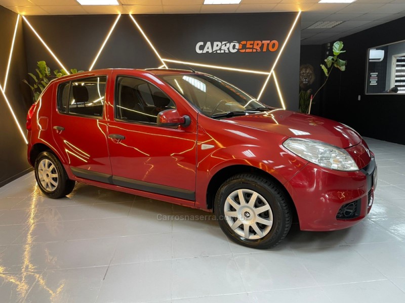 SANDERO 1.0 EXPRESSION 16V FLEX 4P MANUAL - 2013 - NOVO HAMBURGO