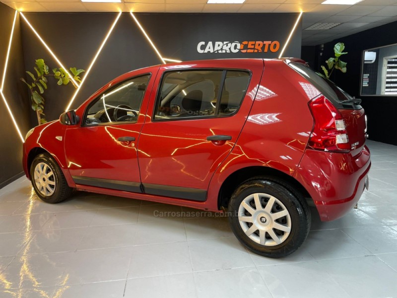 SANDERO 1.0 EXPRESSION 16V FLEX 4P MANUAL - 2013 - NOVO HAMBURGO