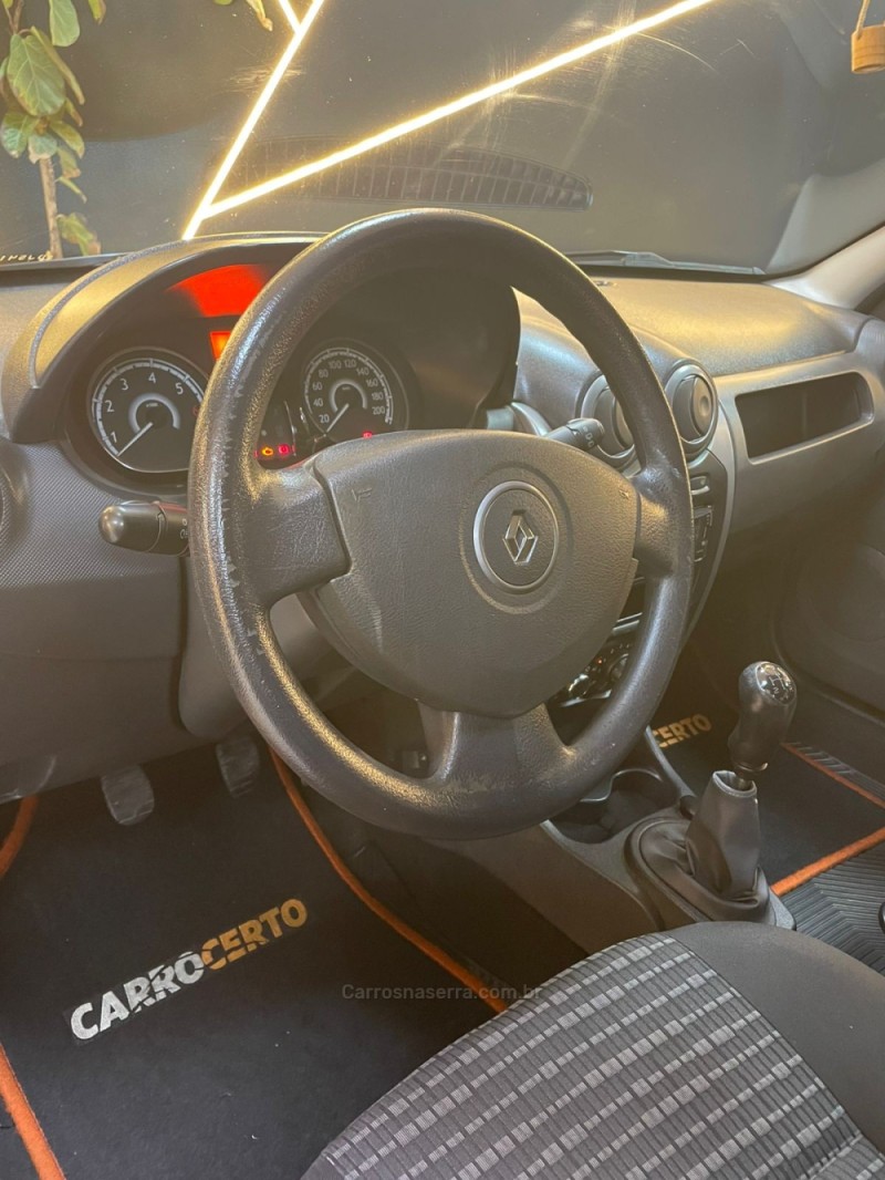 SANDERO 1.0 EXPRESSION 16V FLEX 4P MANUAL - 2013 - NOVO HAMBURGO