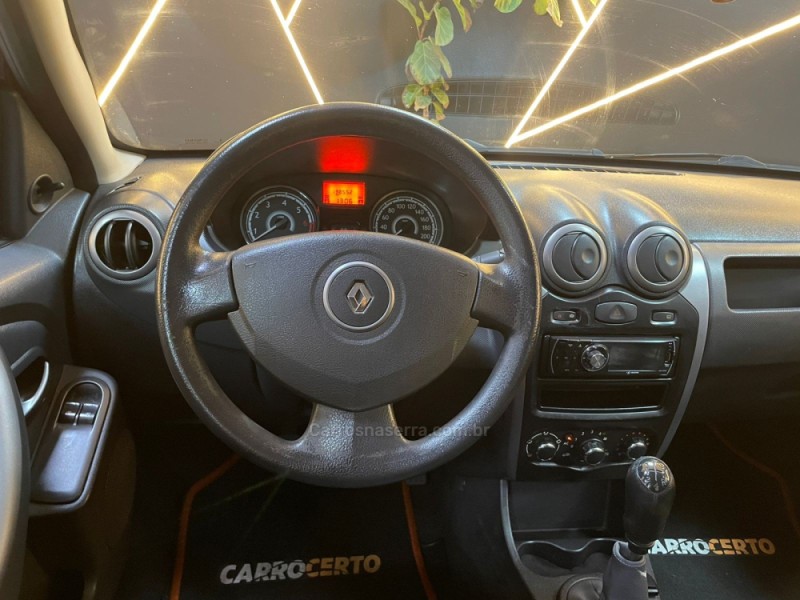 SANDERO 1.0 EXPRESSION 16V FLEX 4P MANUAL - 2013 - NOVO HAMBURGO