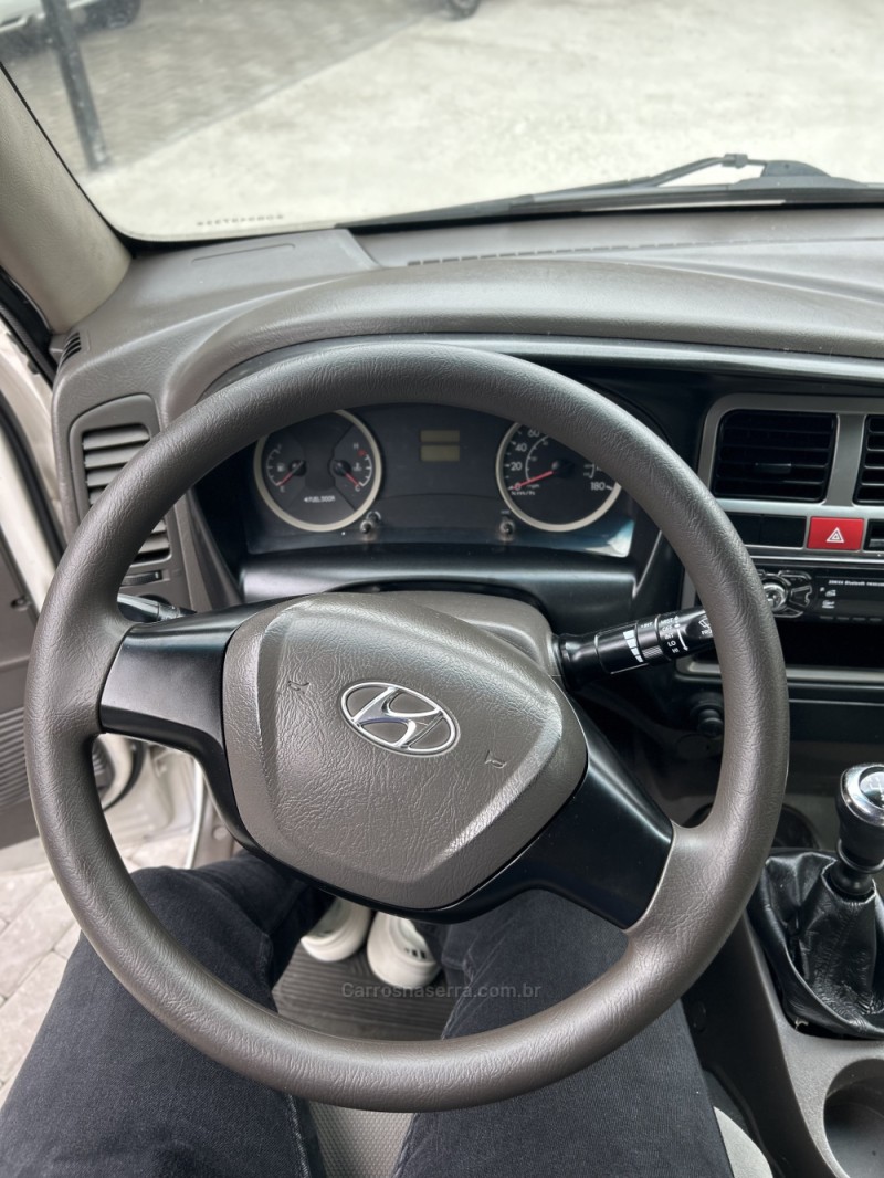 HR 2.5 TCI HDB BAU 4X2 8V 97CV TURBO INTERCOOLER DIESEL 2P MANUAL - 2013 - CARAZINHO