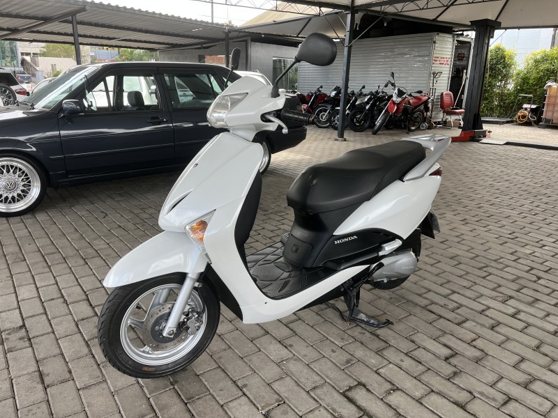 lead 110  2011 caxias do sul