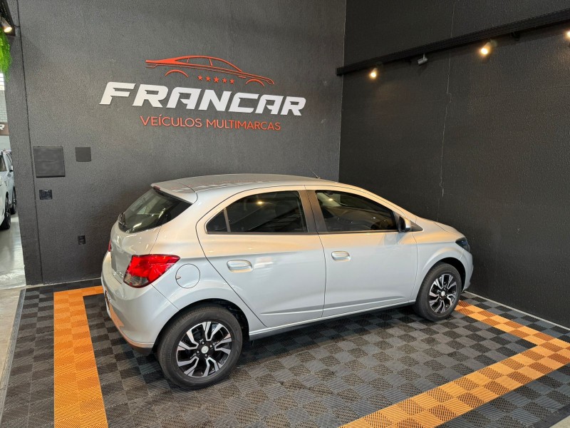 ONIX 1.4 MPFI LT 8V FLEX 4P MANUAL - 2014 - ANTôNIO PRADO