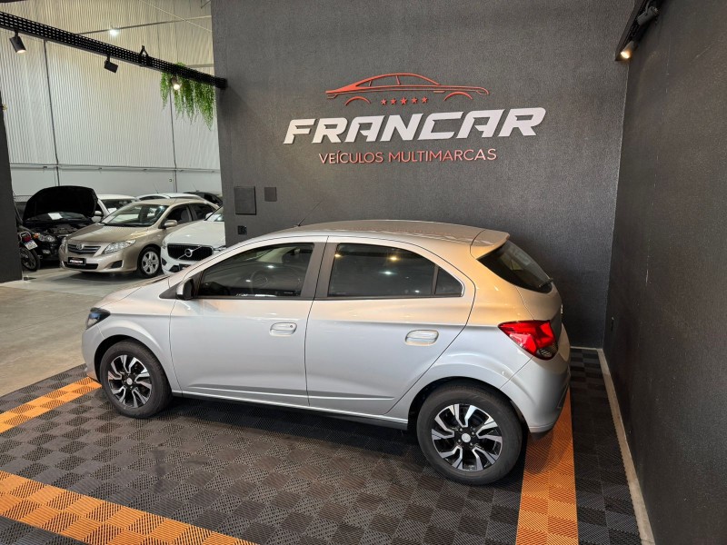 ONIX 1.4 MPFI LT 8V FLEX 4P MANUAL - 2014 - ANTôNIO PRADO