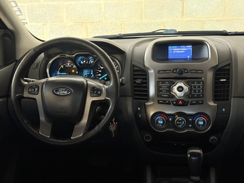 RANGER 3.2 XLT 4X4 CD 20V DIESEL 4P AUTOMÁTICO - 2015 - CAXIAS DO SUL