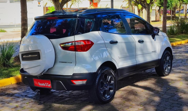 ECOSPORT 1.5 TIVCT FLEX FREESTYLE AUTOMÁTICO - 2018 - FARROUPILHA