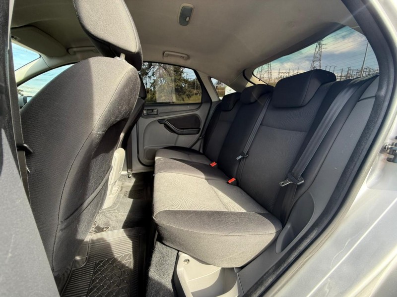 FOCUS 1.6 GLX 16V FLEX 4P MANUAL - 2013 - FARROUPILHA