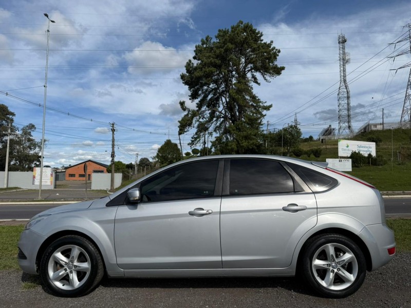 FOCUS 1.6 GLX 16V FLEX 4P MANUAL - 2013 - FARROUPILHA
