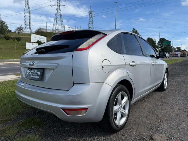 FOCUS 1.6 GLX 16V FLEX 4P MANUAL - 2013 - FARROUPILHA