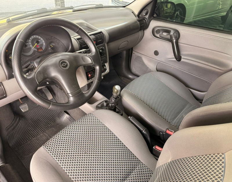 CLASSIC 1.0 MPFI LIFE 8V FLEX 4P MANUAL - 2010 - CANELA