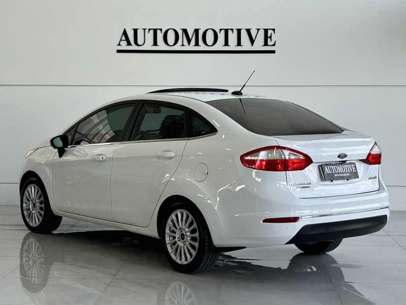 FIESTA 1.6 TITANIUM SEDAN 16V FLEX 4P AUTOMÁTICO - 2015 - CAXIAS DO SUL