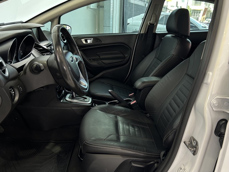 FIESTA 1.6 TITANIUM SEDAN 16V FLEX 4P AUTOMÁTICO - 2015 - CAXIAS DO SUL