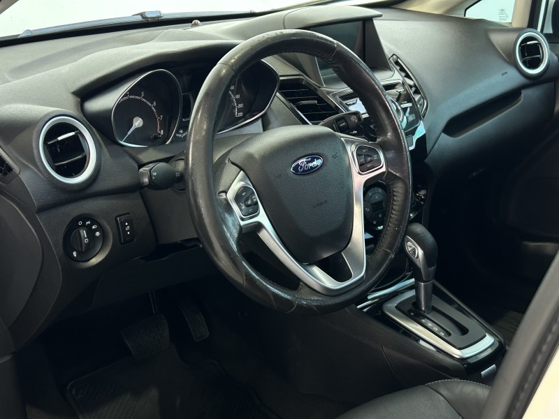 FIESTA 1.6 TITANIUM SEDAN 16V FLEX 4P AUTOMÁTICO - 2015 - CAXIAS DO SUL