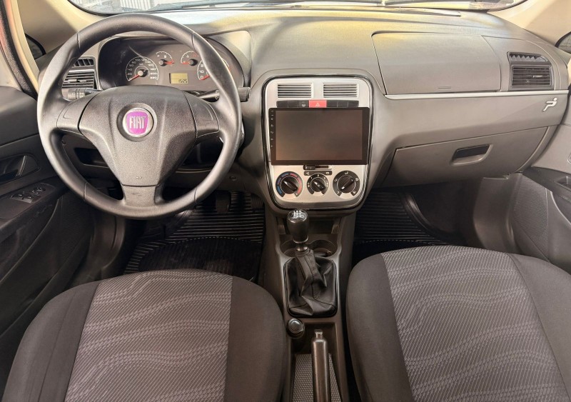 PUNTO 1.4 ATTRACTIVE 8V FLEX 4P MANUAL - 2012 - CANELA