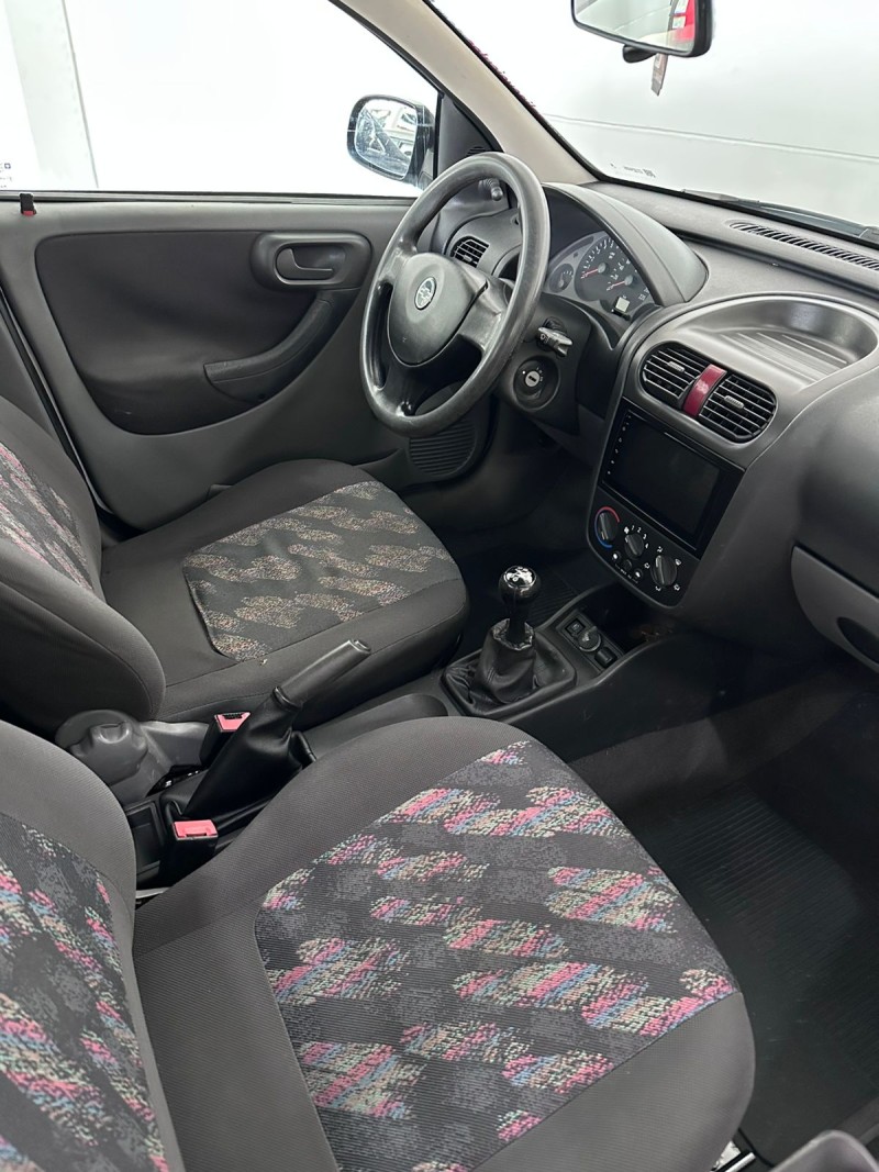 MONTANA 1.8 MPFI CONQUEST CS 8V FLEX 2P MANUAL - 2005 - FARROUPILHA