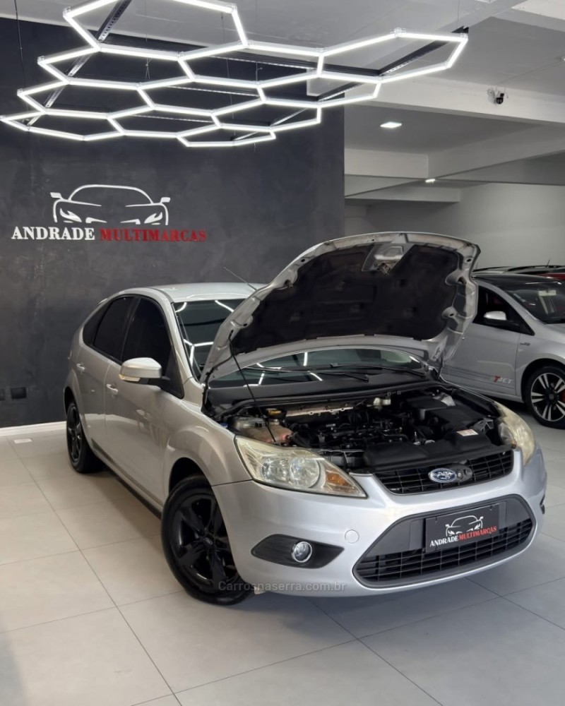 FOCUS 1.6 GLX 8V FLEX 4P MANUAL - 2011 - CAXIAS DO SUL