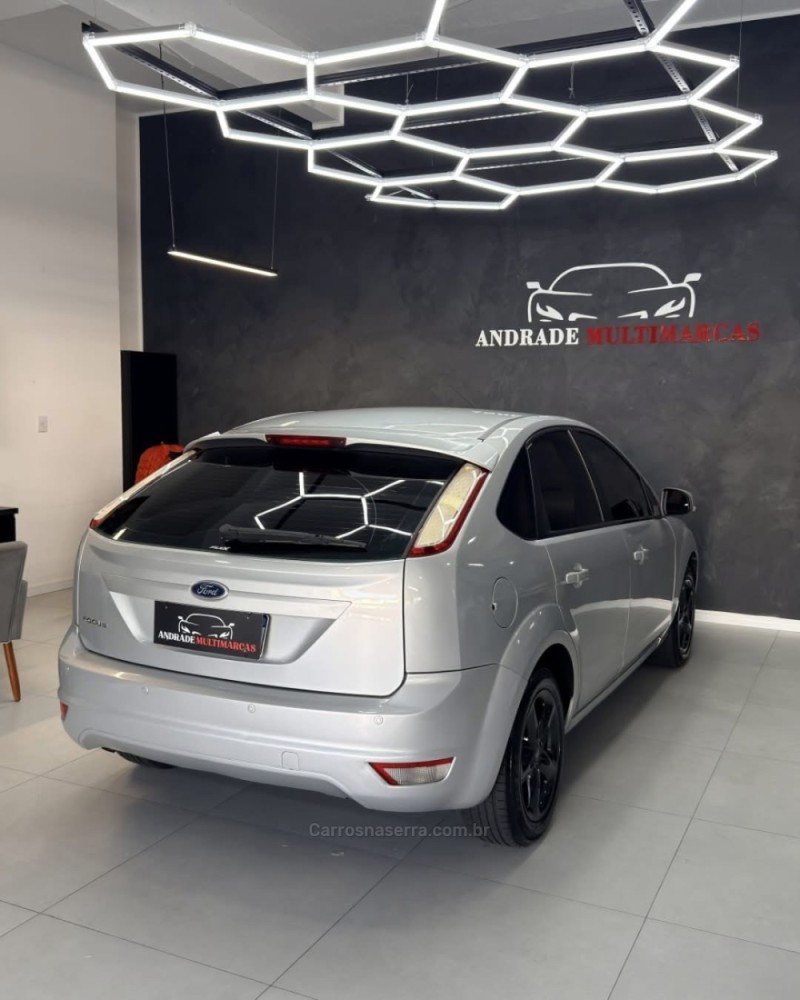 FOCUS 1.6 GLX 8V FLEX 4P MANUAL - 2011 - CAXIAS DO SUL