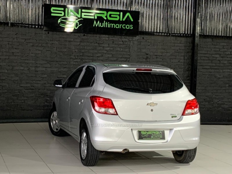 ONIX 1.0 MPFI LT 8V FLEX 4P MANUAL - 2016 - CAXIAS DO SUL