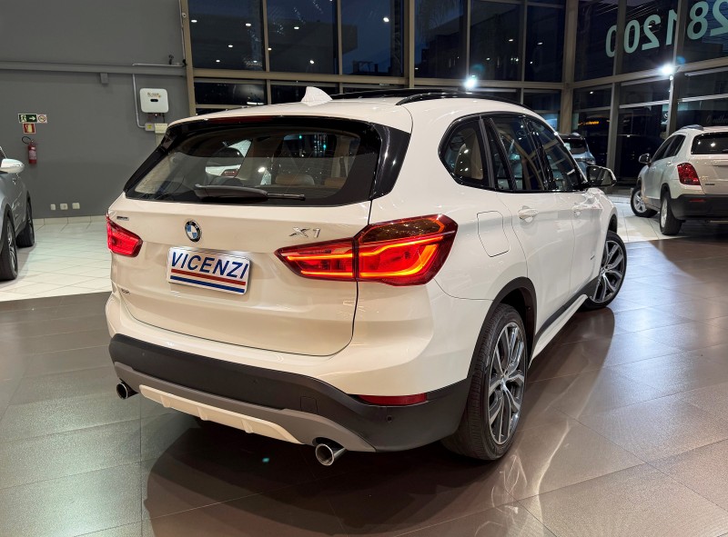 X1 2.0 16V TURBO ACTIVEFLEX XDRIVE25I SPORT 4P AUTOMÁTICO - 2017 - FARROUPILHA