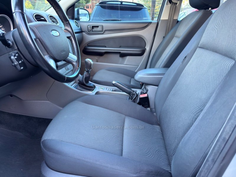 FOCUS 2.0 HC 16V FLEX 4P MANUAL - 2012 - CANELA