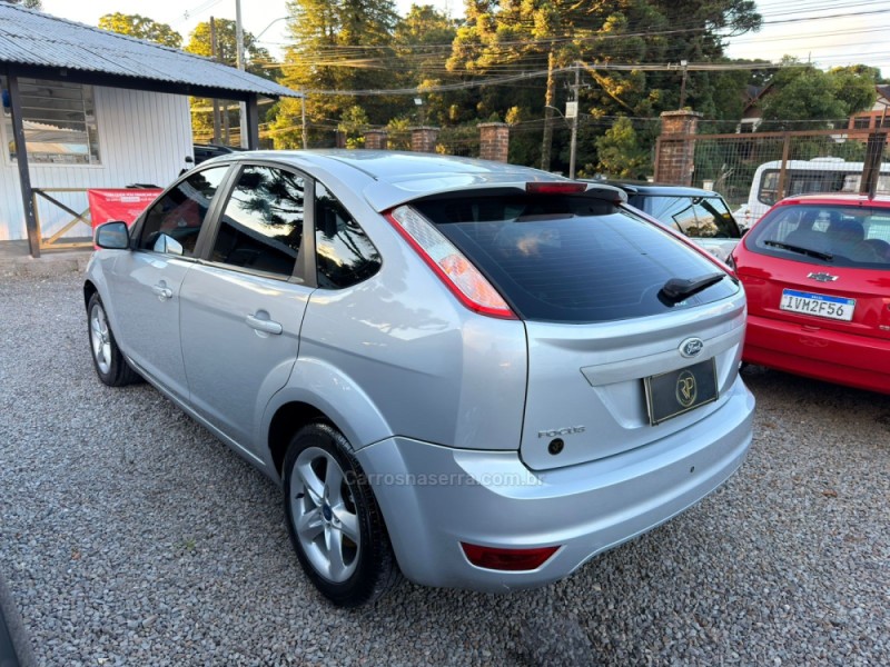 FOCUS 2.0 HC 16V FLEX 4P MANUAL - 2012 - CANELA