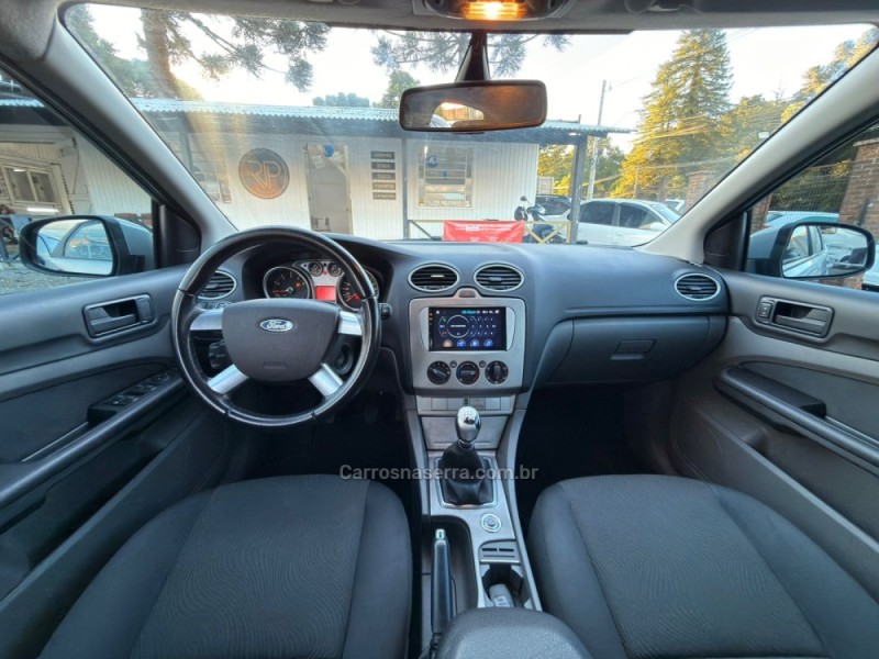 FOCUS 2.0 HC 16V FLEX 4P MANUAL - 2012 - CANELA