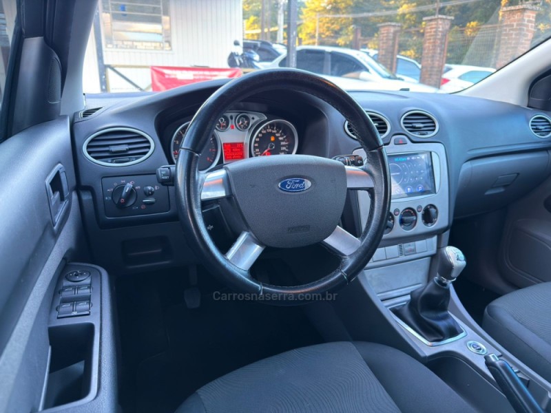 FOCUS 2.0 HC 16V FLEX 4P MANUAL - 2012 - CANELA