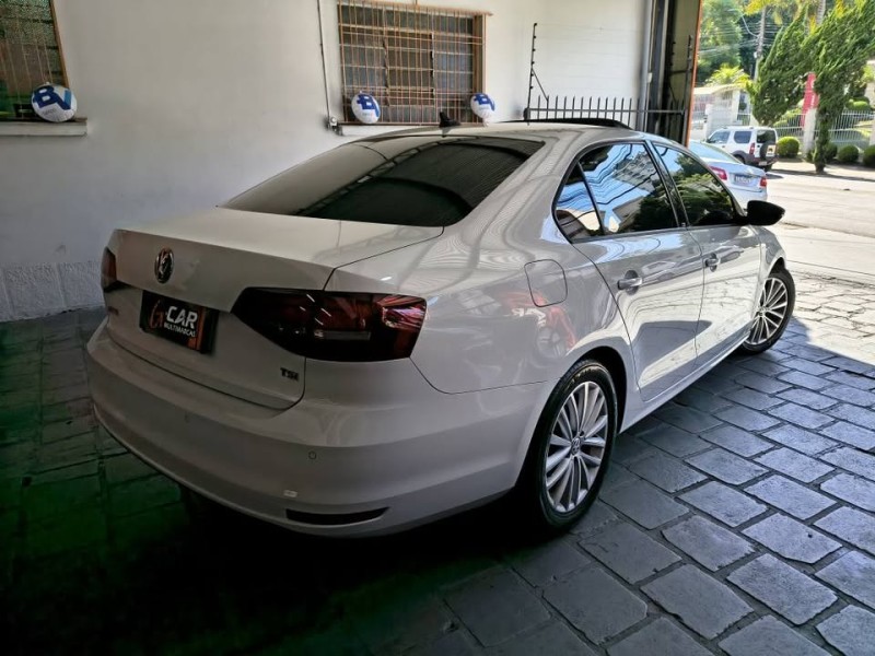JETTA 1.4 16V TSI COMFORTLINE GASOLINA 4P TIPTRONIC - 2017 - CAXIAS DO SUL