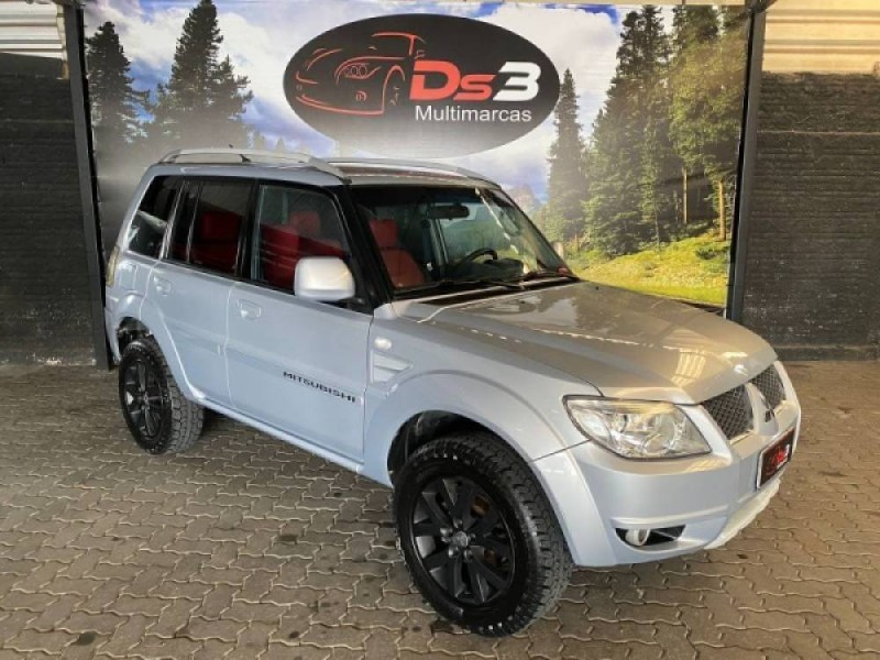 PAJERO TR4 2.0 4X4 16V 140CV FLEX 4P AUTOMÁTICO - 2010 - CAXIAS DO SUL