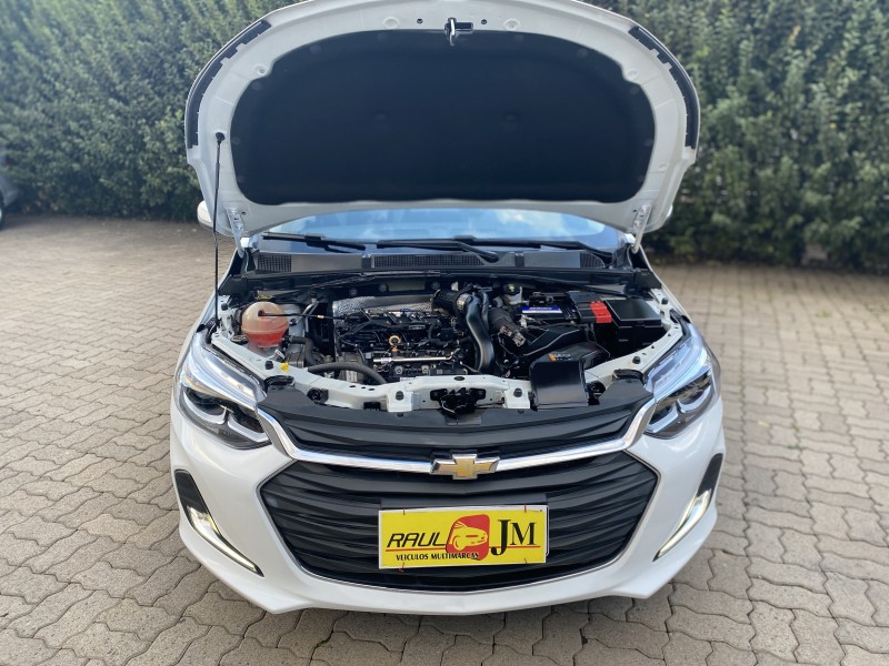 ONIX 1.0	PREMIER PLUS 8V TURBO FLEX 4P AUTOMÁTICO - 2021 - CAXIAS DO SUL